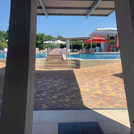 Emberli Apartmanhotel 3*