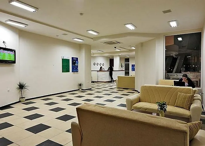 Emberli Lägenhetshotell 3*