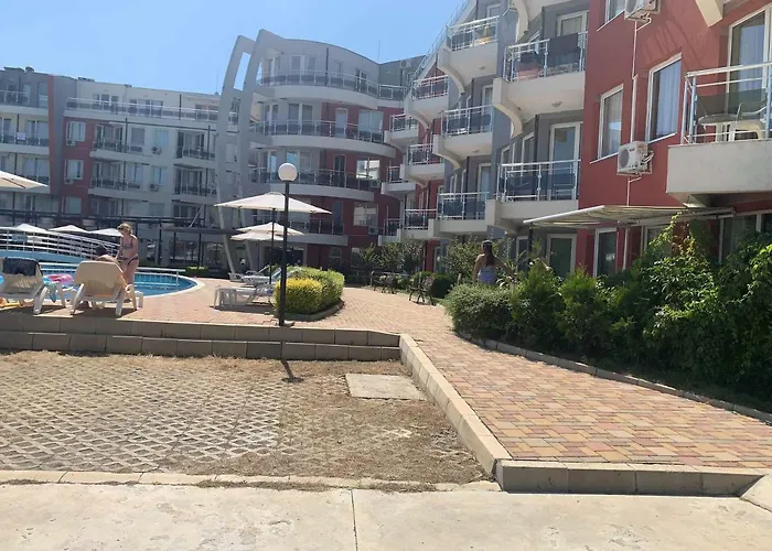 Emberli Lägenhetshotell