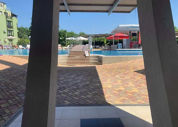 Emberli Lägenhetshotell 3*