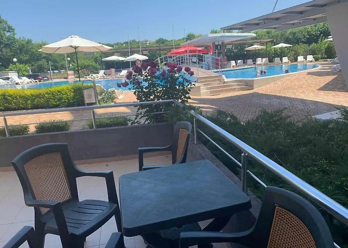 Lägenhetshotell Emberli 3*