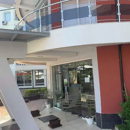 Hotel apartamentowy Emberli